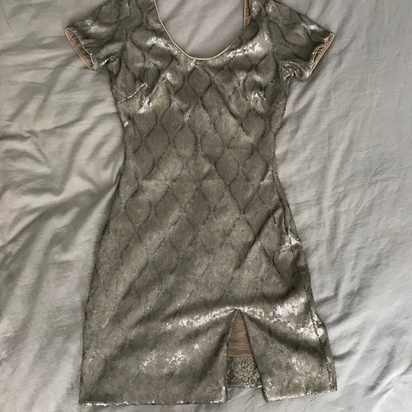 Dress The Population - Gold Sequin Dress - Picture 3 of 5